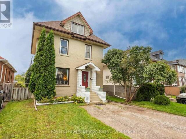 223 MARKS ST S Thunder Bay Ontario, P7E 1L9 - 4 Bedrooms Home For Sale