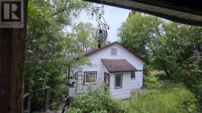335 Govt road RD | Kenora Ontario | Slide Image Two