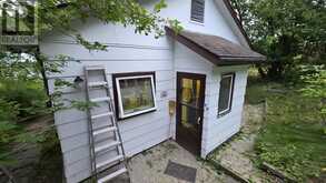 335 Govt road RD | Kenora Ontario | Slide Image Three