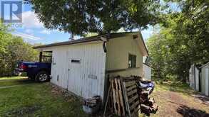 335 Govt road RD | Kenora Ontario | Slide Image Eight