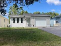 31 Mario Milanese PL Dryden Ontario, P8N 3G8