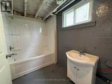 1004 GORE STREET W | Thunder Bay Ontario | Slide Image Thirteen