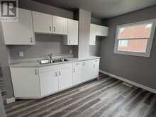 1004 GORE STREET W | Thunder Bay Ontario | Slide Image Four