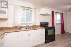 141 GORE STREET E | Thunder Bay Ontario | Slide Image Four