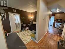 279 DEWE AVENUE | Thunder Bay Ontario | Slide Image Eleven