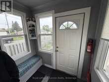 279 DEWE AVENUE | Thunder Bay Ontario | Slide Image Four