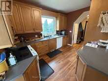 279 DEWE AVENUE | Thunder Bay Ontario | Slide Image Five