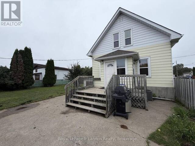279 DEWE AVENUE Thunder Bay Ontario, P7A 2E7 - 2 Bedrooms Home For Sale