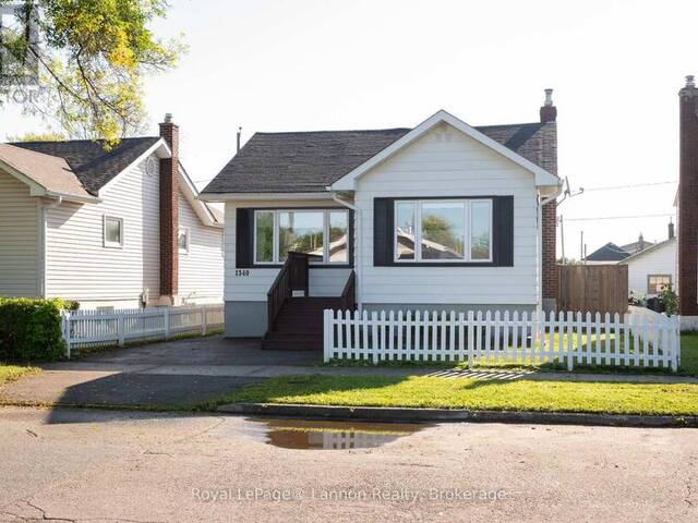 1340 STANLEY AVENUE Thunder Bay Ontario, P7E 3G8 - 4 Bedrooms Home For Sale
