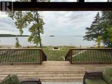 93 MOSBECK ROAD | Lake of the Woods Ontario | Slide Image Ten