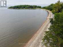 93 MOSBECK ROAD | Lake of the Woods Ontario | Slide Image Forty-one
