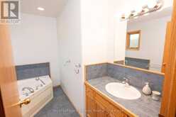 2196 FALCONCREST DRIVE | Thunder Bay Ontario | Slide Image Thirty-two
