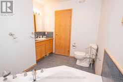 2196 FALCONCREST DRIVE | Thunder Bay Ontario | Slide Image Thirty-three
