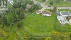 2196 FALCONCREST DRIVE | Thunder Bay Ontario | Slide Image Nine