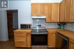 138 ROWAND STREET | Thunder Bay Ontario | Slide Image Twelve