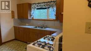232 NICHOLETTS Road | Thunder Bay Ontario | Slide Image Seven