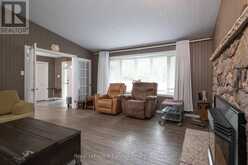 300 WEST BEACH DRIVE | Kenora Ontario | Slide Image Twenty-one