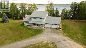 300 WEST BEACH DRIVE | Kenora Ontario | Slide Image Two