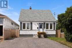 102 BRUCE STREET | Thunder Bay Ontario | Slide Image One