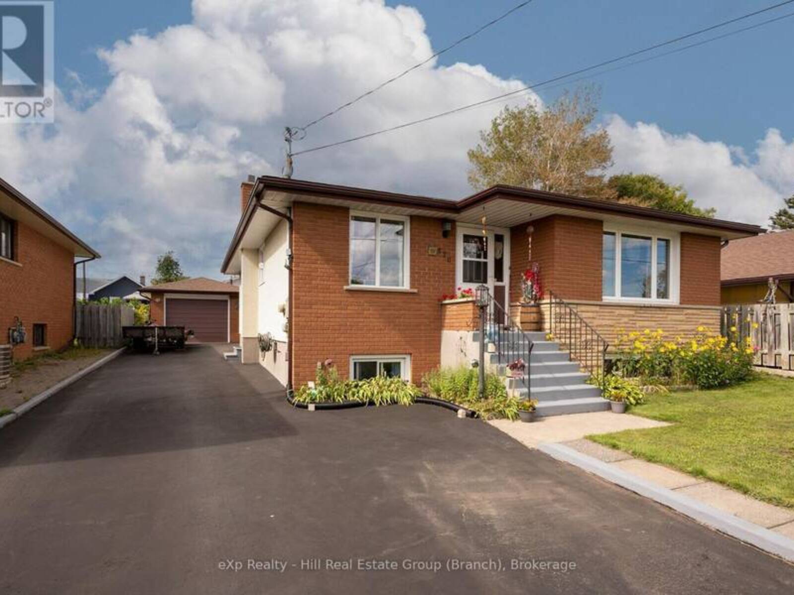 520 DUBLIN AVENUE, Thunder Bay, Ontario P7B 5A3