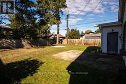 2011 MURRAY AVENUE | Thunder Bay Ontario | Slide Image Twenty