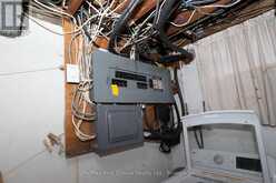 271 CHRISTINA STREET W | Thunder Bay Ontario | Slide Image Thirty-seven