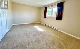 154 PARKDALE ROAD | Dryden Ontario | Slide Image Thirteen