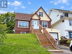 28 DIXON STREET Thunder Bay Ontario, P7B 3J5
