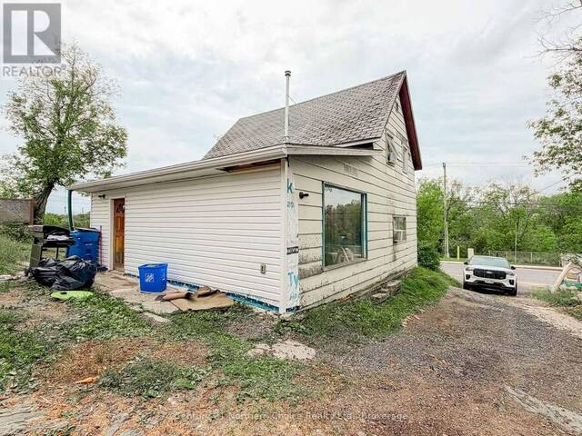 35 PARSONS STREET Kenora Ontario, P9N 3V8 - 2 Bedrooms Home For Sale