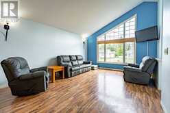 82 BRENT STREET | Thunder Bay Ontario | Slide Image Five