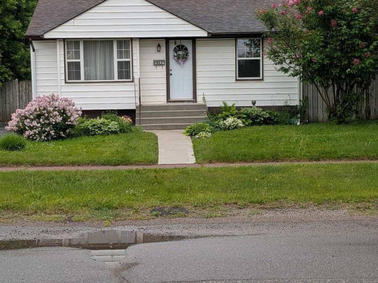 2126 MCGREGOR AVENUE, Thunder Bay, Ontario P7E 5G5