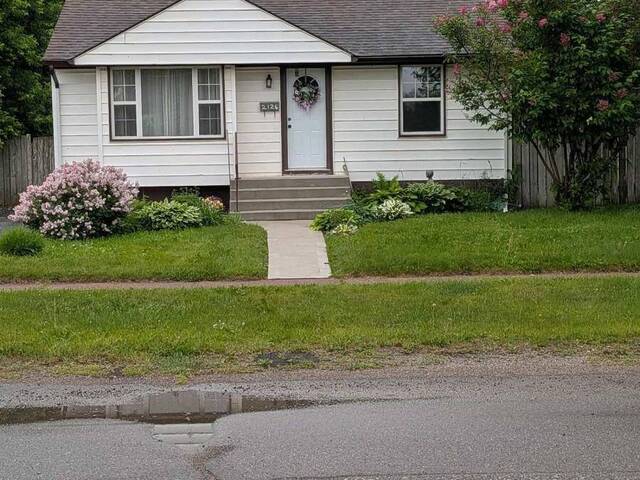 2126 MCGREGOR AVENUE Thunder Bay Ontario, P7E 5G5 - 3 Bedrooms Home For Sale