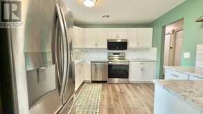 151 IRIS CRESCENT | Thunder Bay Ontario | Slide Image Five