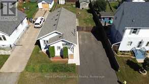 368 MCINTYRE STREET N | Thunder Bay Ontario | Slide Image Thirty-one