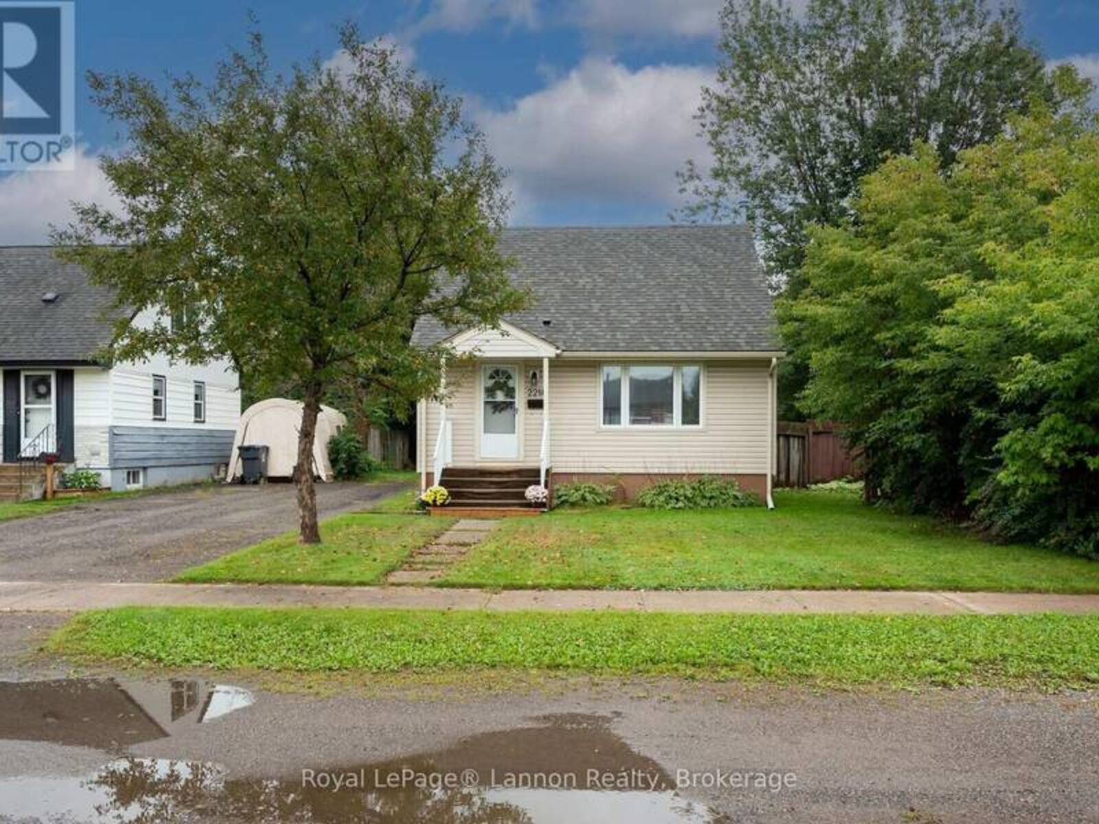 2218 ISABELLA STREET E, Thunder Bay, Ontario P7E 5C6
