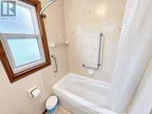 251 FRANCIS STREET W | Thunder Bay Ontario | Slide Image Twelve