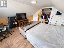 251 FRANCIS STREET W | Thunder Bay Ontario | Slide Image Six