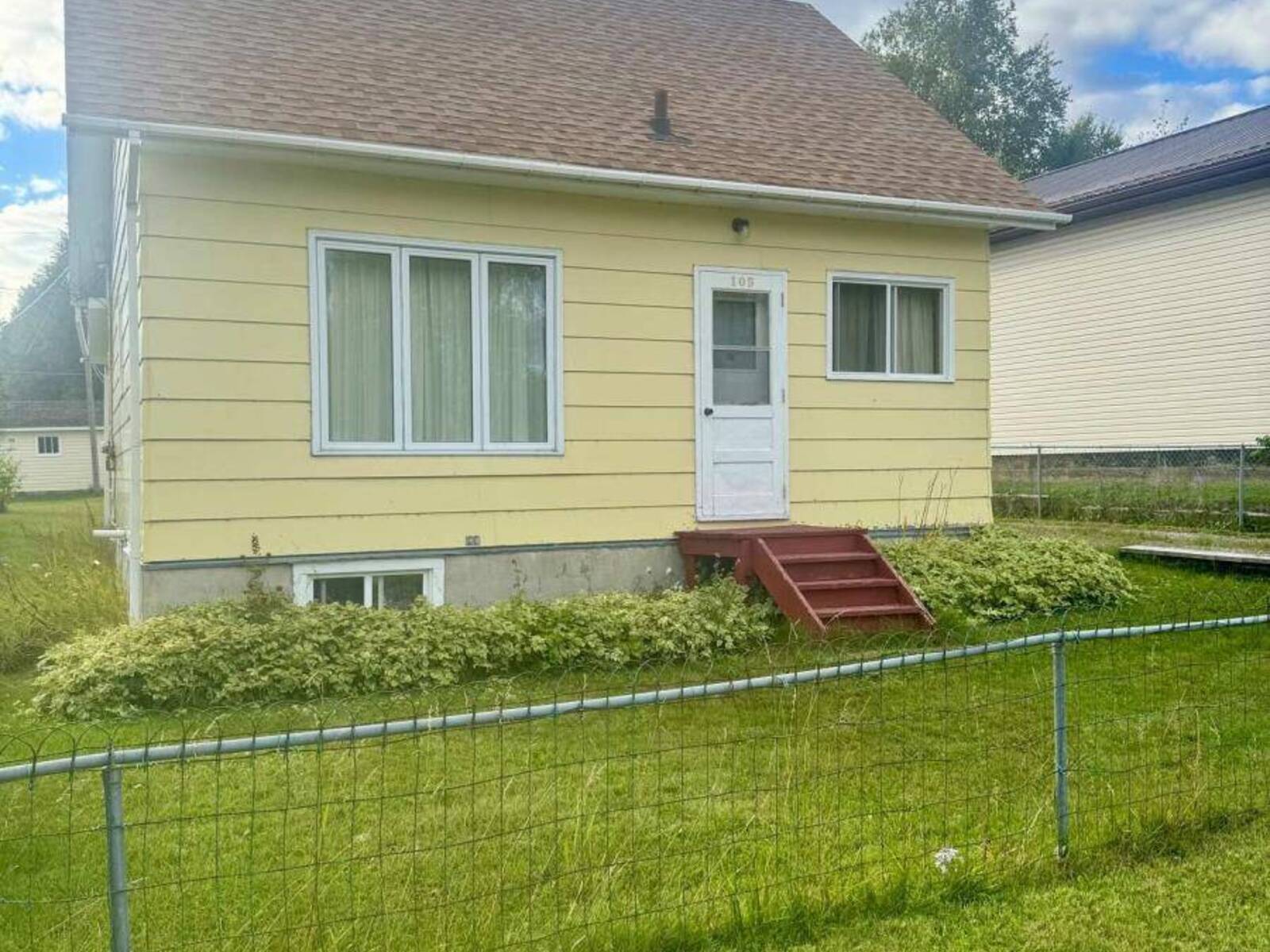 105 HUDSON STREET, Nipigon, Ontario P0T 2J0