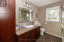 401 BARRIE DRIVE | Thunder Bay Ontario | Slide Image Thirty-four