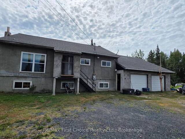 2185 HIGHWAY 17 EAST HIGHWAY Kenora Ontario, P9N 3W8 - 2 Bedrooms Home For Sale