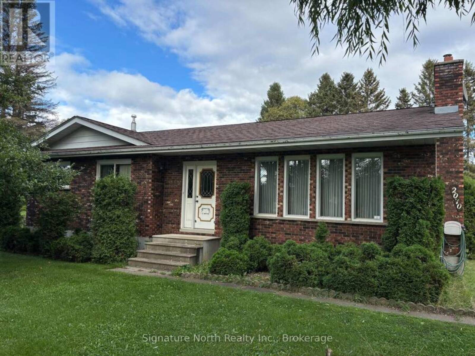 2070 PIPER AVENUE, Thunder Bay, Ontario P7K 1G9