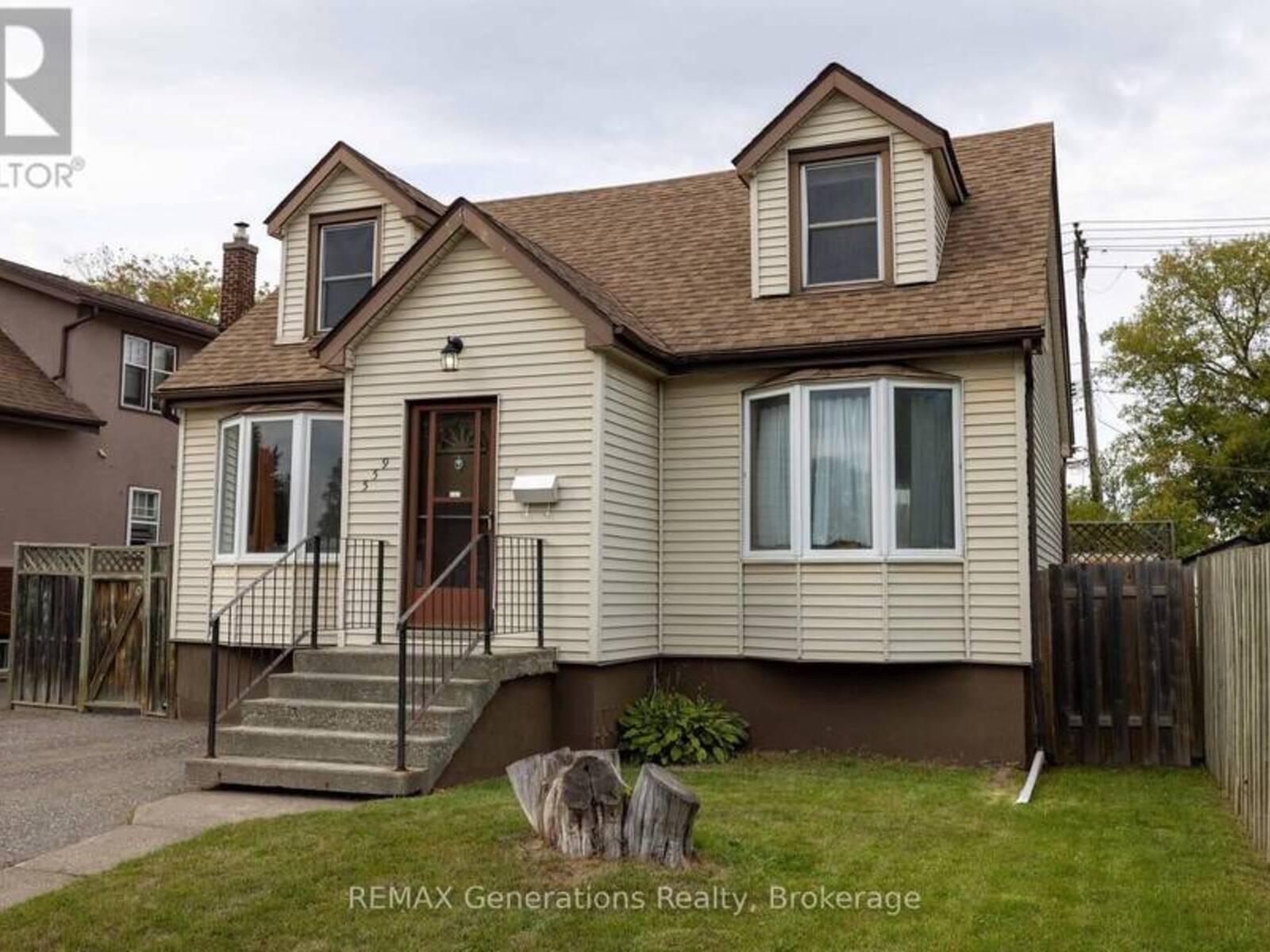559 EMPIRE AVENUE E, Thunder Bay, Ontario P7E 4S9