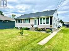 746 THOMPSON STREET | Fort Frances Ontario | Slide Image One