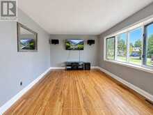 7 ROUSE STREET | Thunder Bay Ontario | Slide Image Twelve