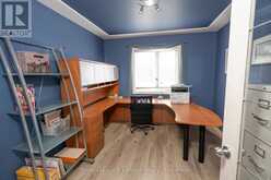 120 LIGHT COURT | Thunder Bay Ontario | Slide Image Thirteen