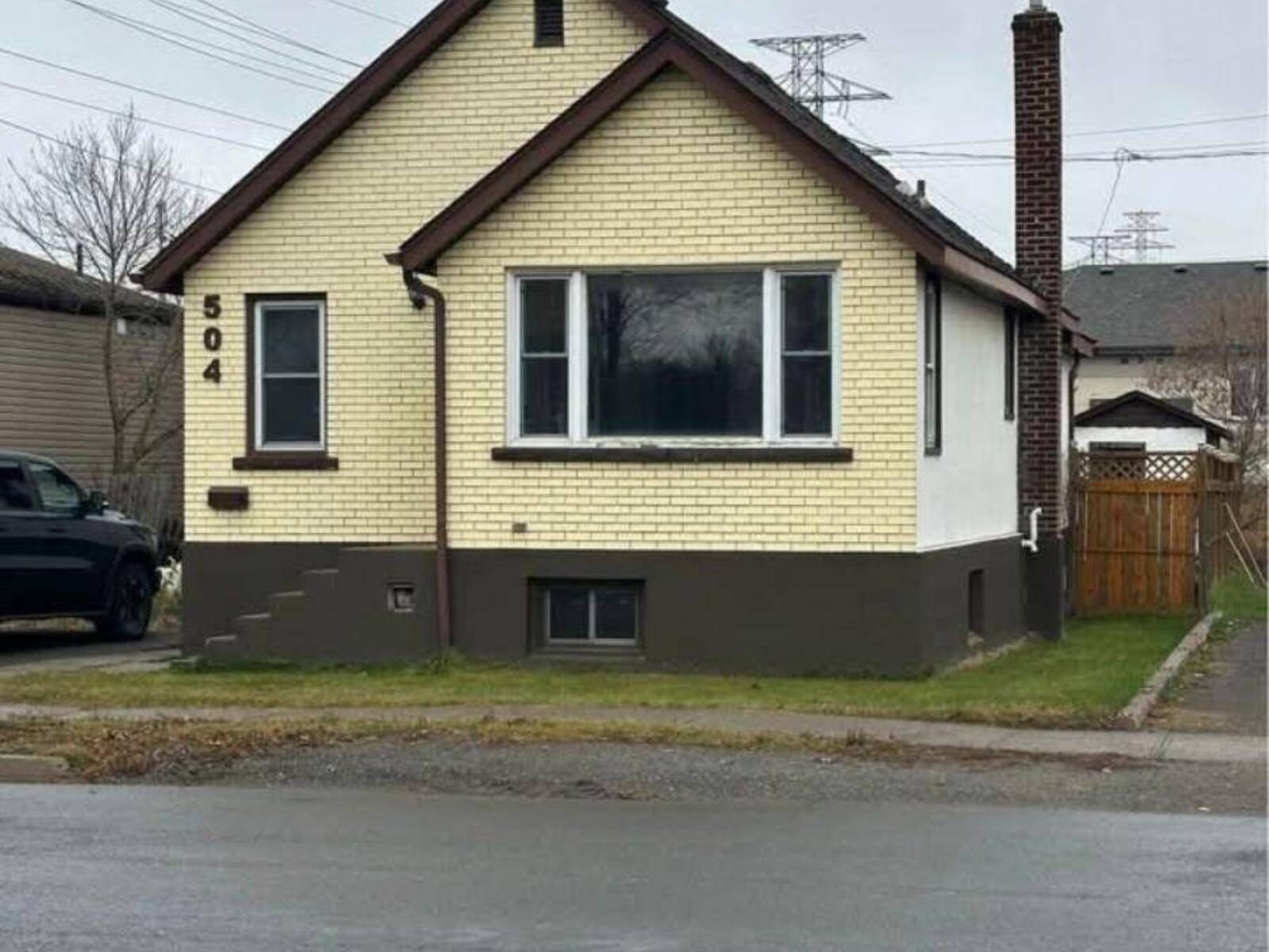504 FREDERICA STREET W, Thunder Bay, Ontario P7E 3W7