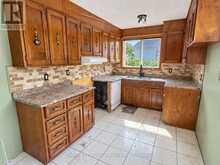 5 STEELE AVENUE | Thunder Bay Ontario | Slide Image Eight