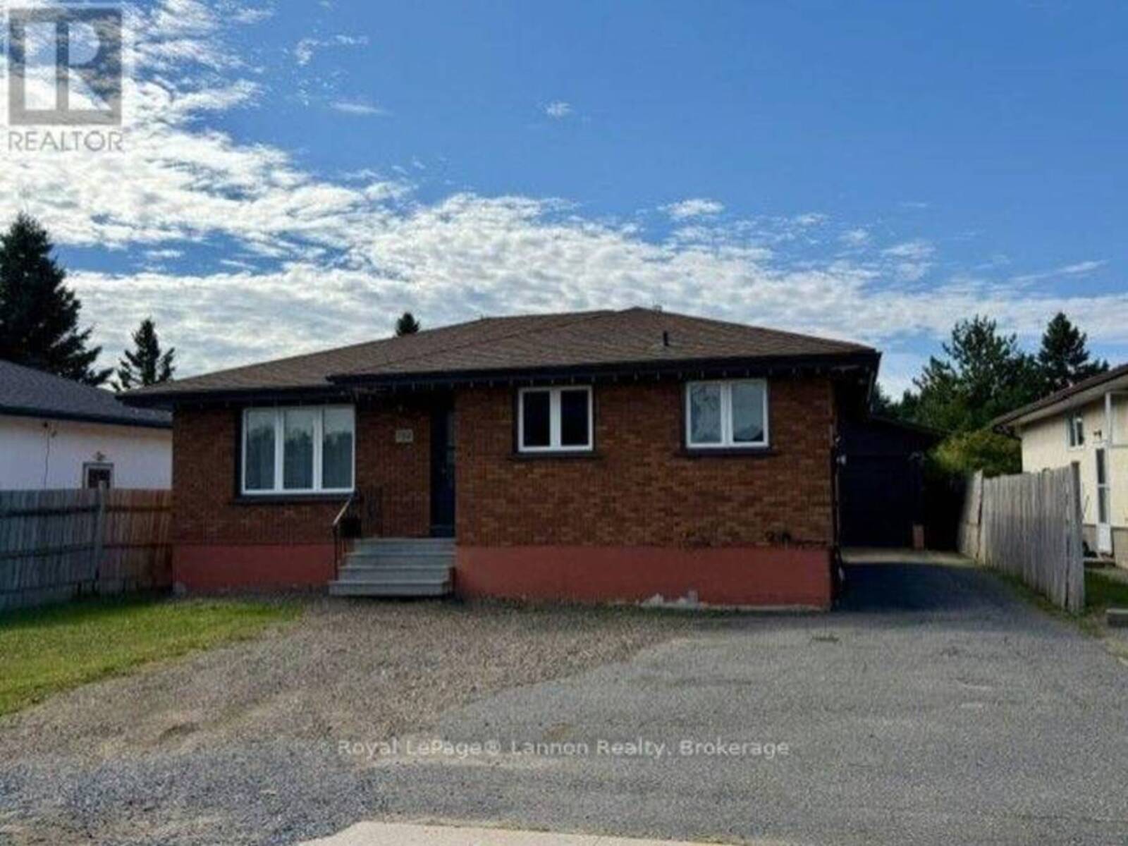 782 JAMES STREET N, Thunder Bay, Ontario P7C 5N3