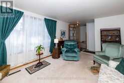 235 MAPLE AVENUE | Thunder Bay Ontario | Slide Image Four