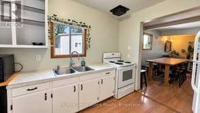 230 SECORD STREET | Thunder Bay Ontario | Slide Image Six